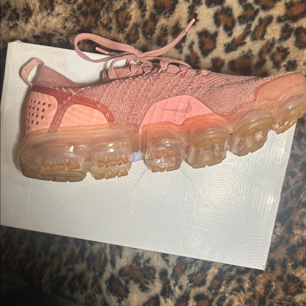 Stylish Pink Women's Sneakers